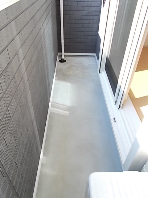 15/23 バルコニー