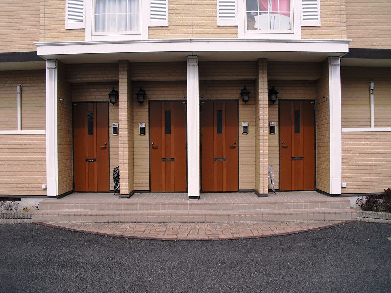 17/23 エントランス