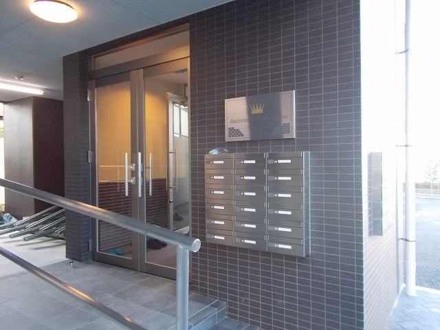 19/29 エントランス