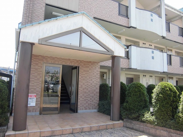 19/29 エントランス