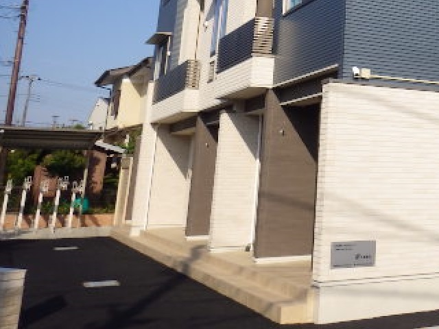 16/22 エントランス