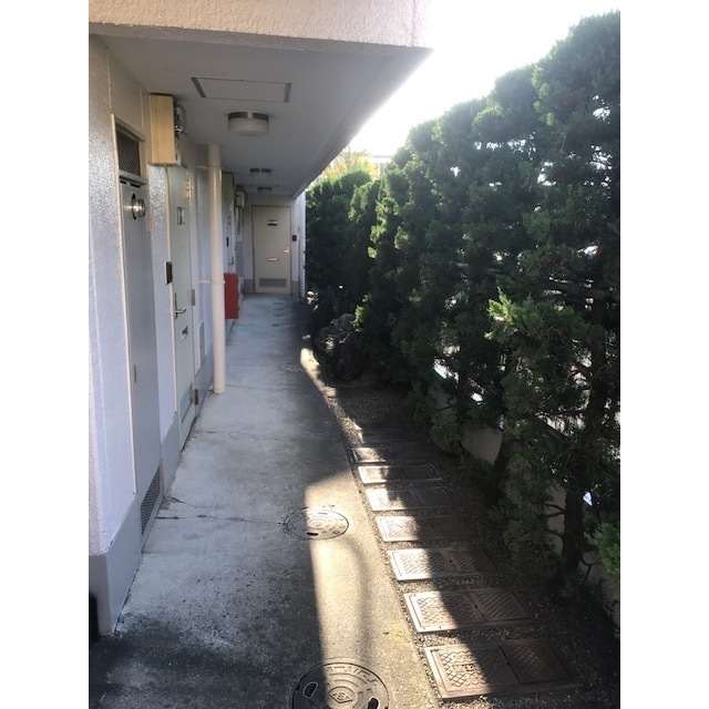 17/17 エントランス