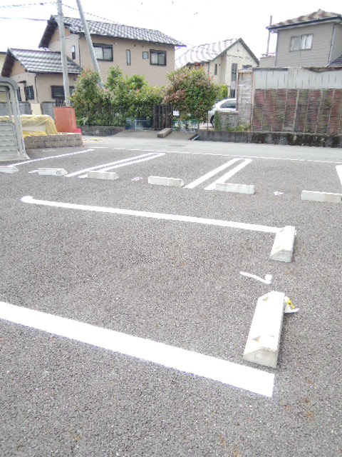 19/25 駐車場