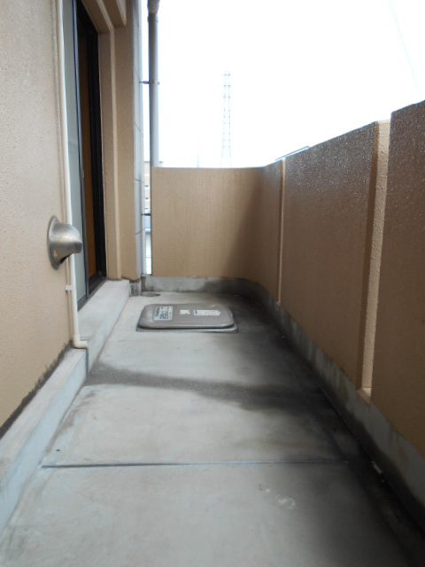 16/28 バルコニー