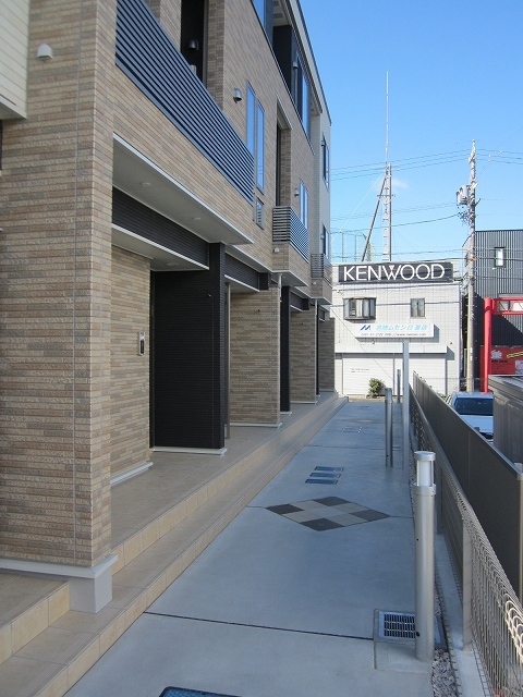 14/23 エントランス