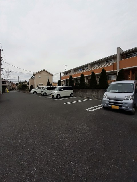 15/20 駐車場