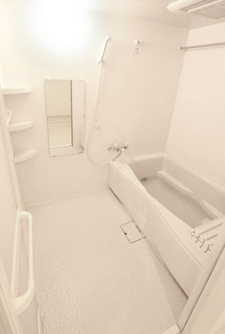 13/17 浴室