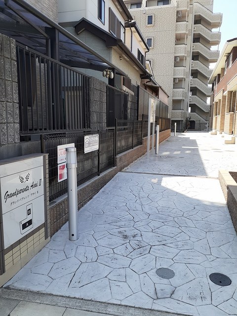 14/20 エントランス