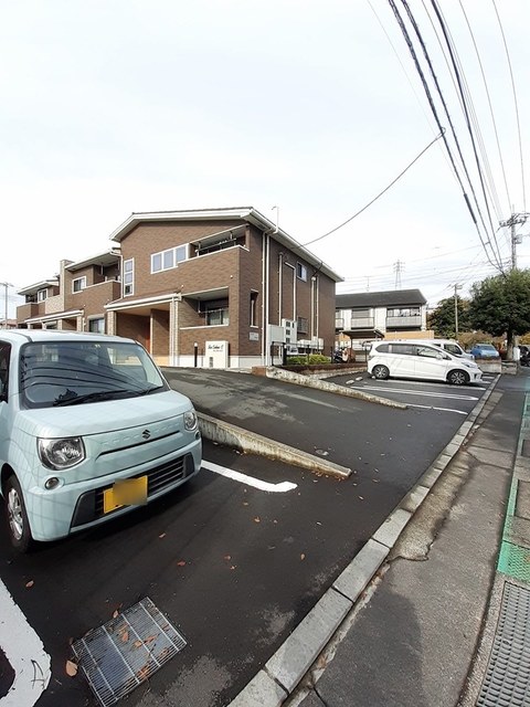 14/19 駐車場