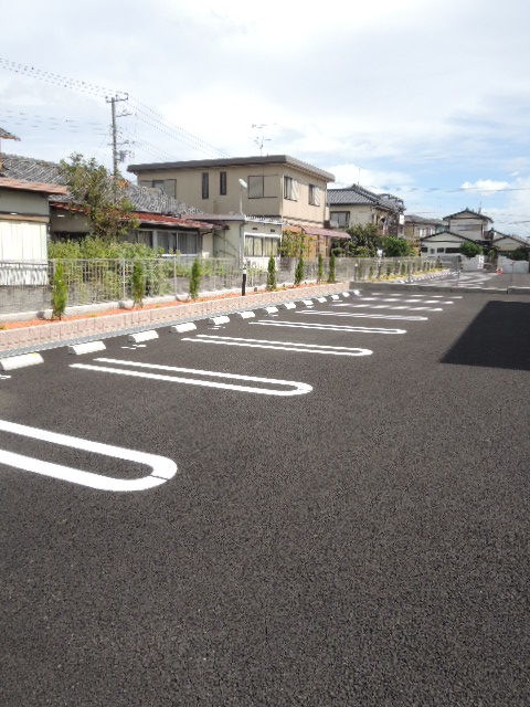 14/18 駐車場
