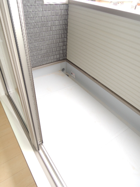 13/18 バルコニー