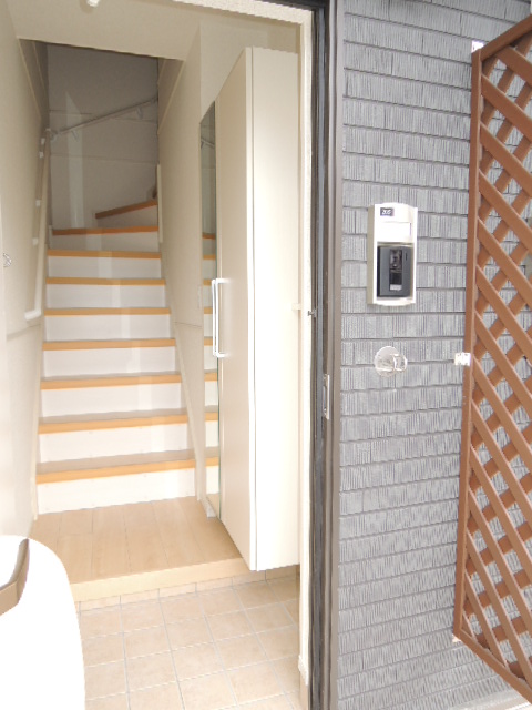 8/18 玄関