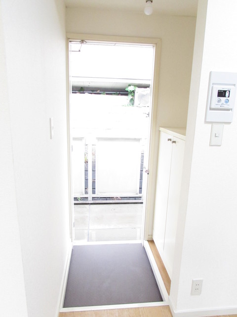 17/30 玄関