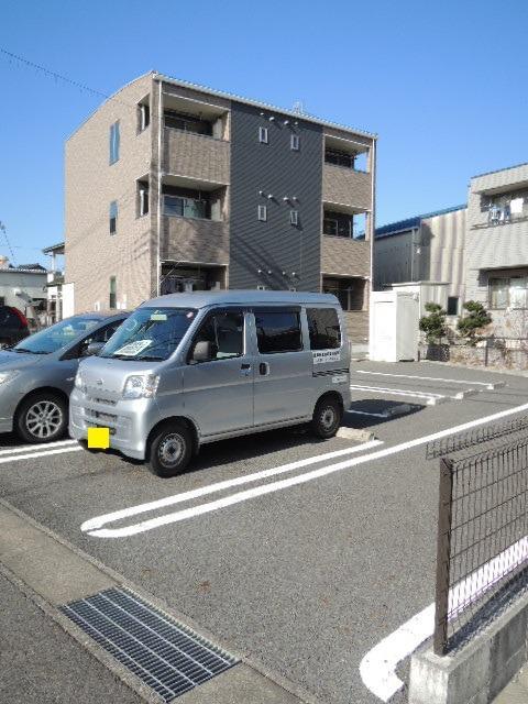 14/22 駐車場