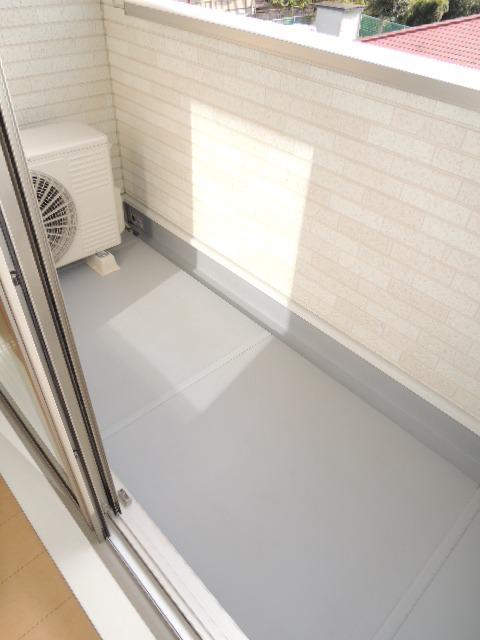 18/28 バルコニー