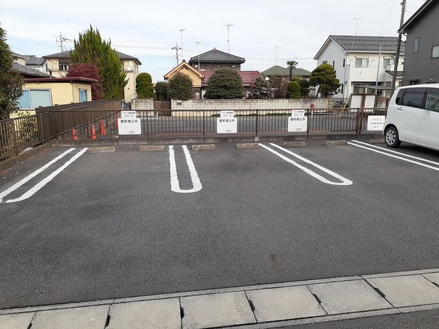 22/30 駐車場