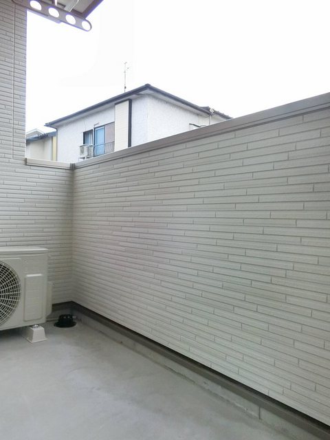 13/20 バルコニー