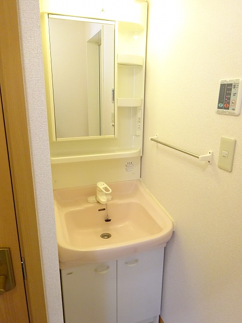 13/30 洗面