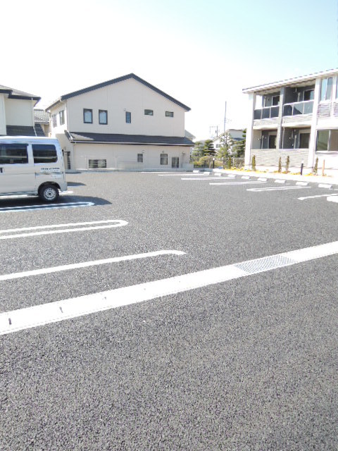 14/20 駐車場