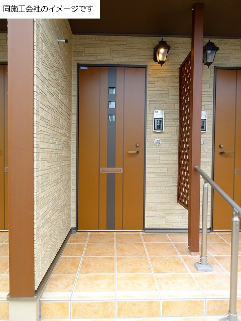 20/30 エントランス