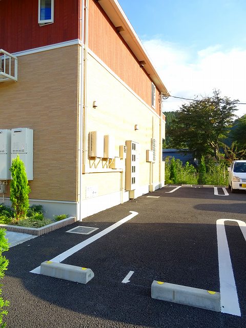 14/20 駐車場