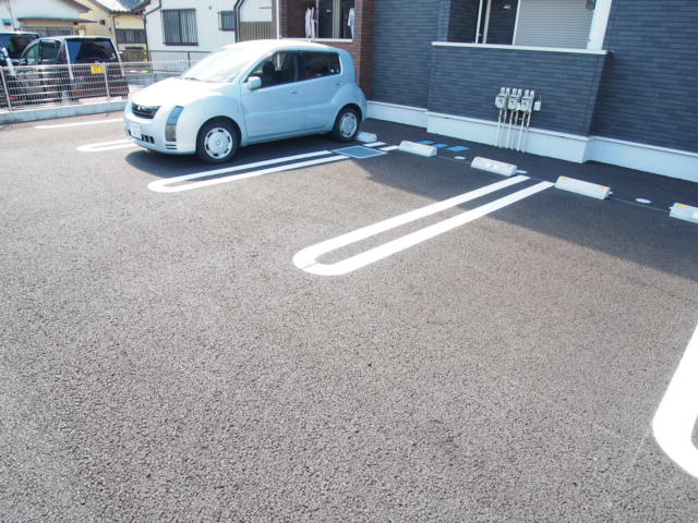 22/30 駐車場