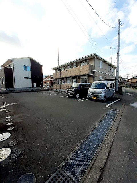 14/21 駐車場