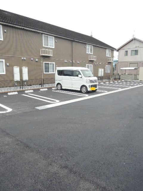 14/18 駐車場