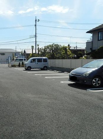 14/20 駐車場