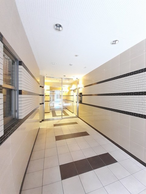 14/22 エントランス