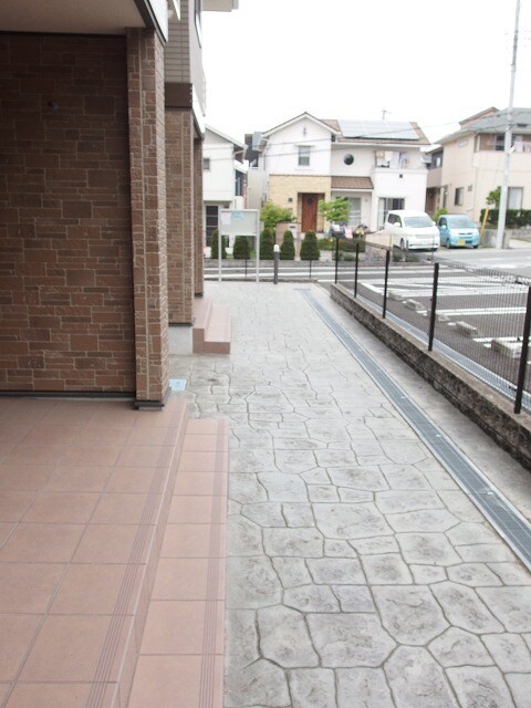 14/20 エントランス