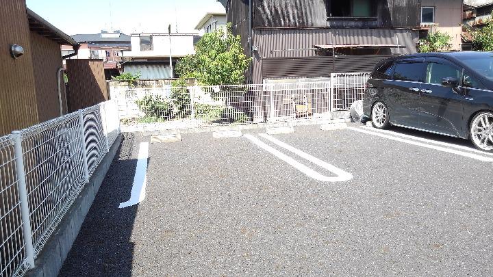 2/10 駐車場