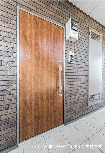 14/23 エントランス