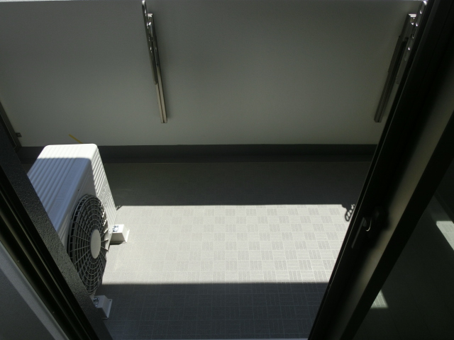 16/28 バルコニー