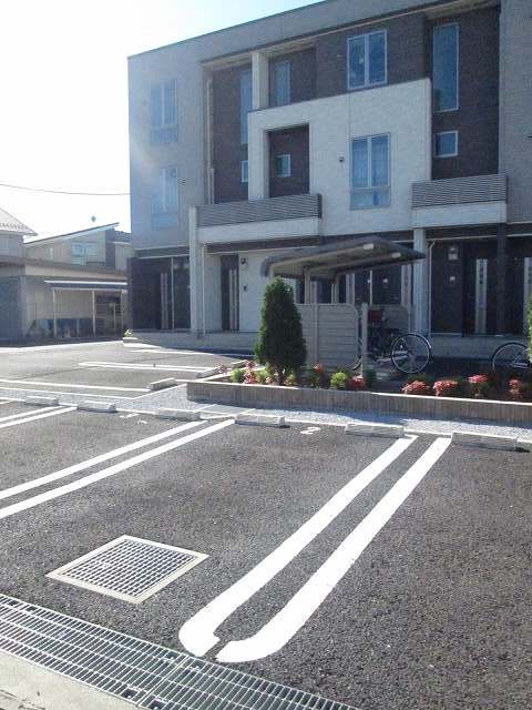 28/30 駐車場