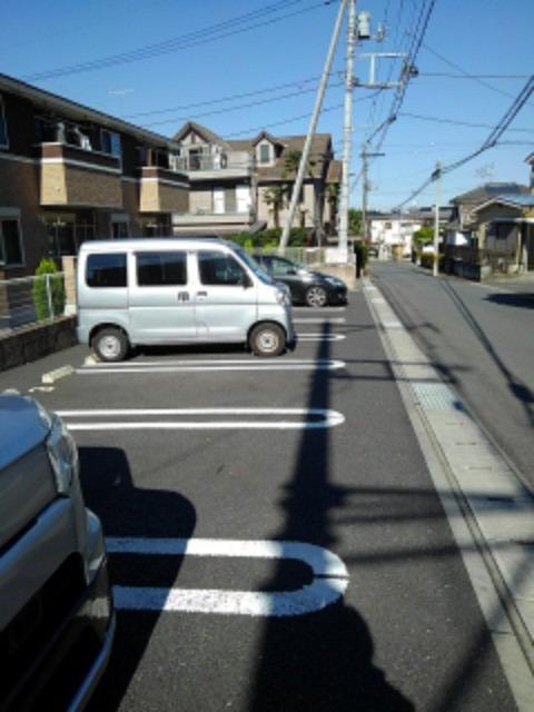 14/23 駐車場