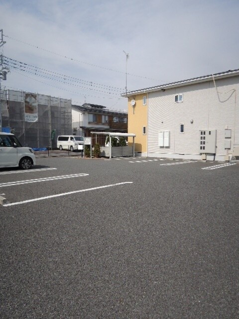 17/23 駐車場