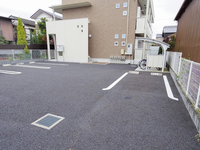 2/10 駐車場