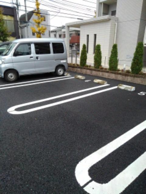 14/20 駐車場