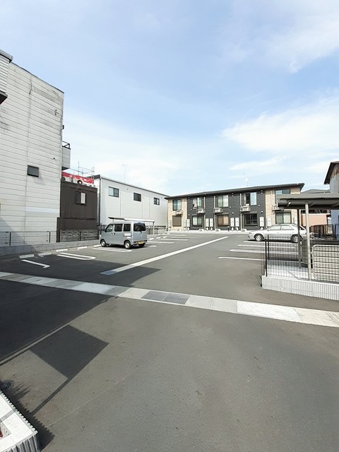 14/20 駐車場