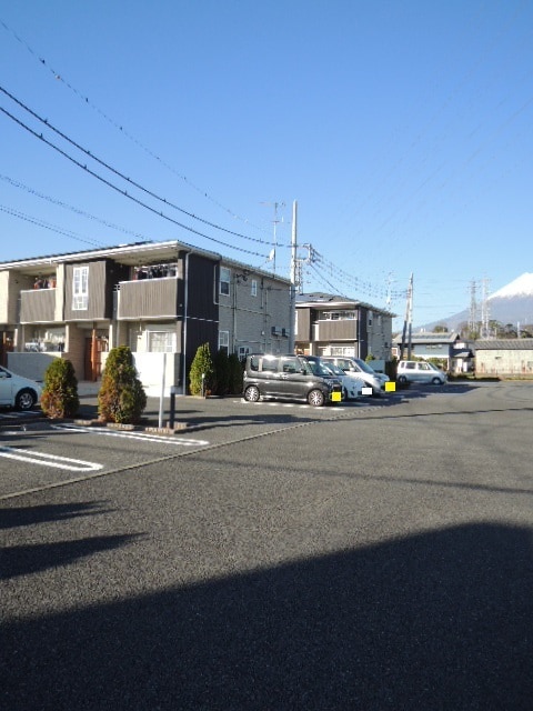 14/20 駐車場