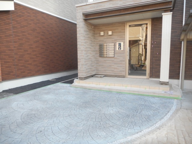 14/22 エントランス