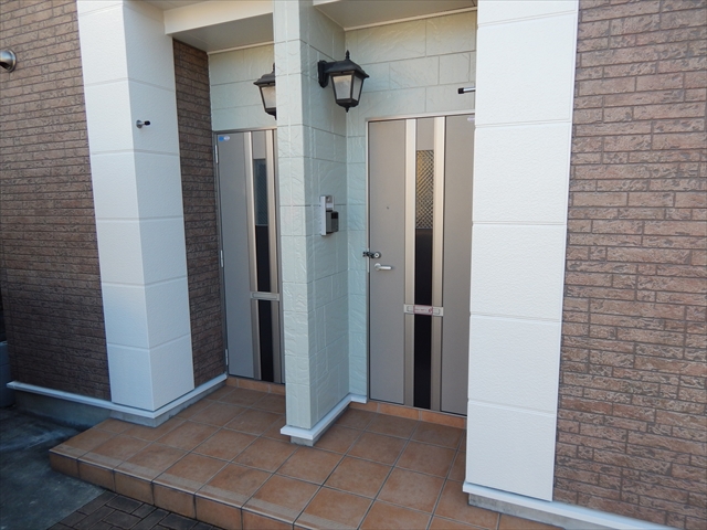 21/30 エントランス