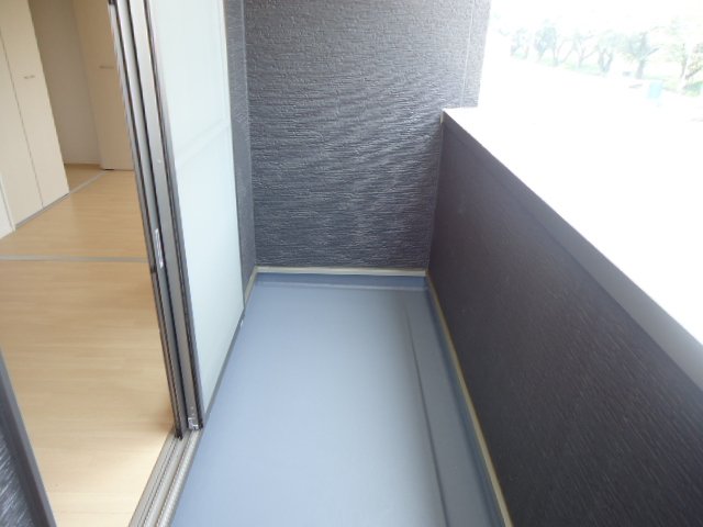 18/24 バルコニー