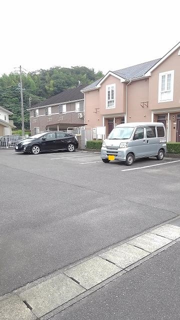 14/20 駐車場