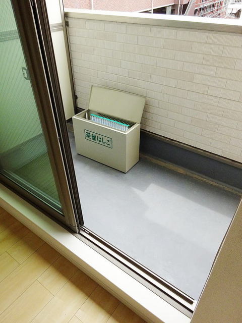 16/28 バルコニー
