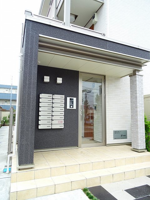 14/20 エントランス