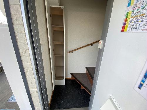 5/23 玄関