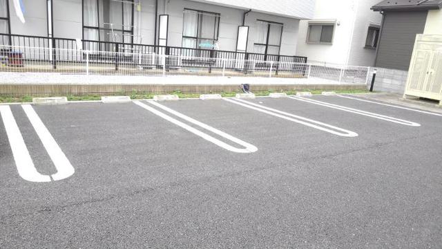 28/30 駐車場