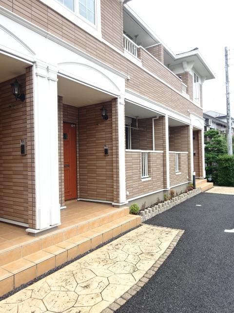 13/20 エントランス